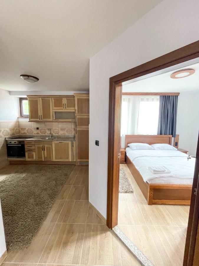Apartments & Rooms Brijest プラヴ エクステリア 写真