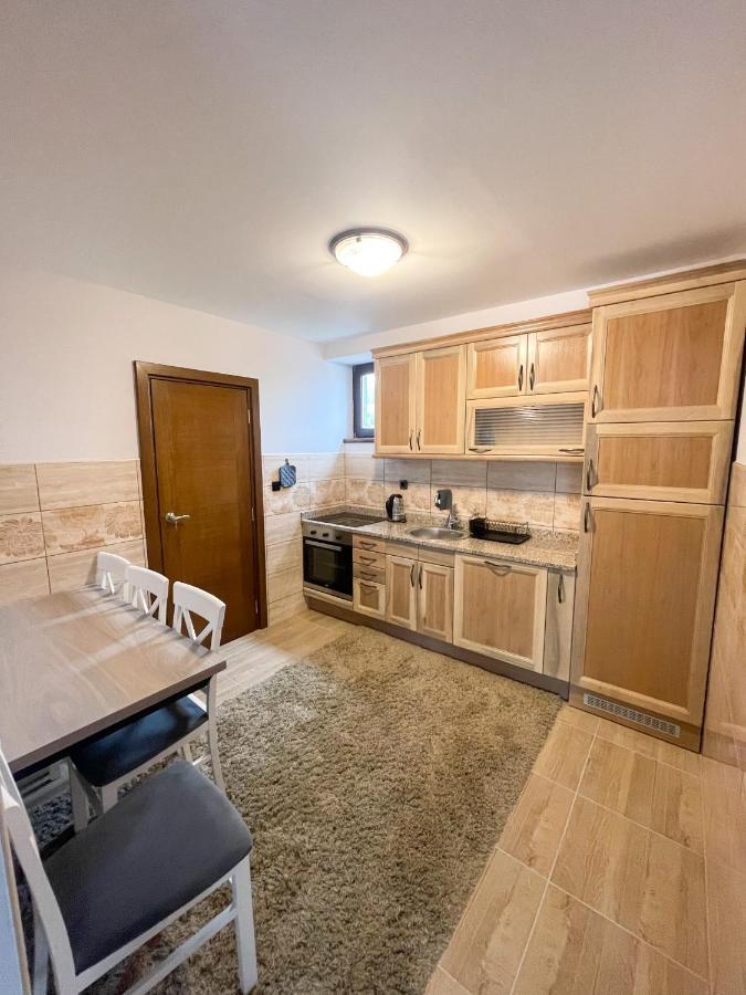 Apartments & Rooms Brijest プラヴ エクステリア 写真