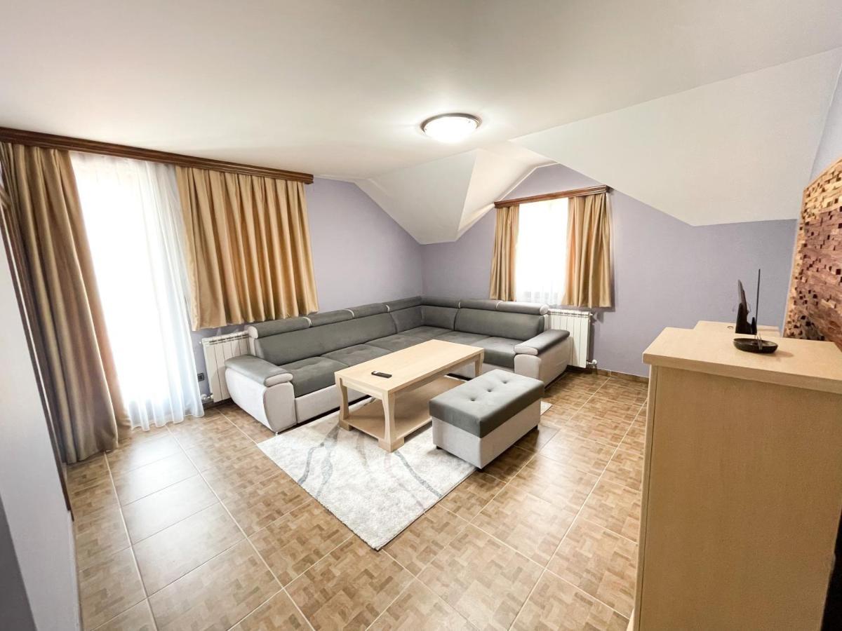 Apartments & Rooms Brijest プラヴ エクステリア 写真